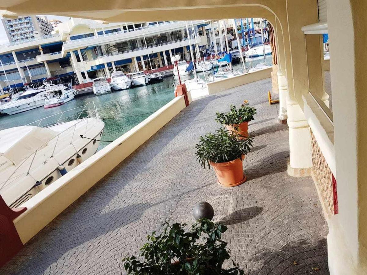 Lujoso Apartamento En De La Isla De Puerto Marina เบนัลมาเดนา ภายนอก รูปภาพ